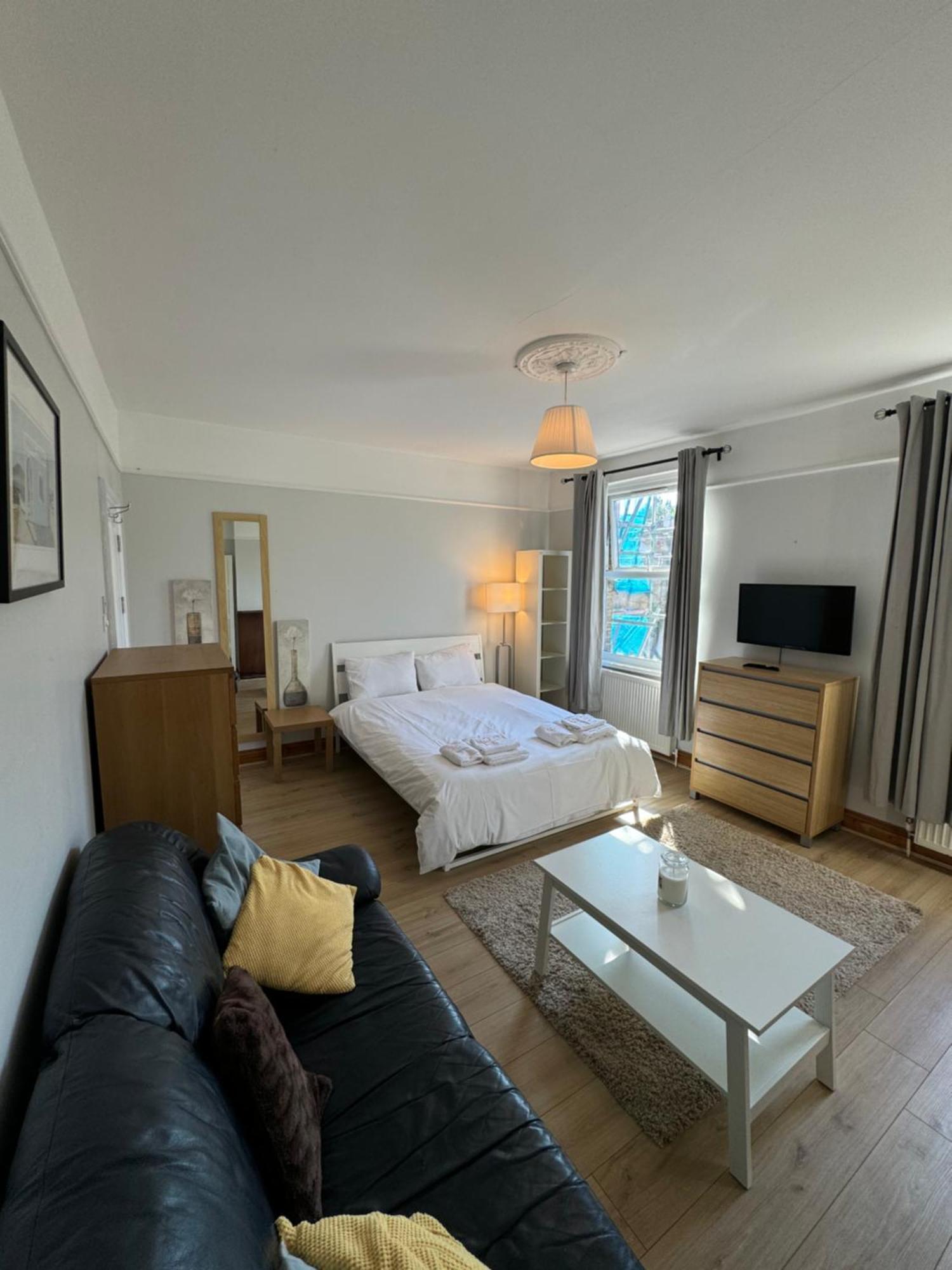 Napcastle Archway Hotel Лондон Екстериор снимка